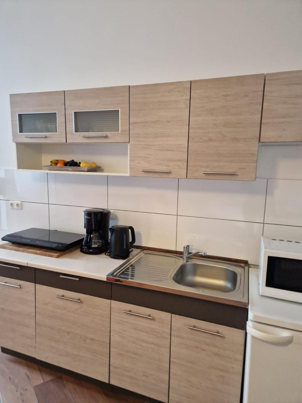 City Studio Apartment For 4, Near Sonnenallee ベルリン エクステリア 写真