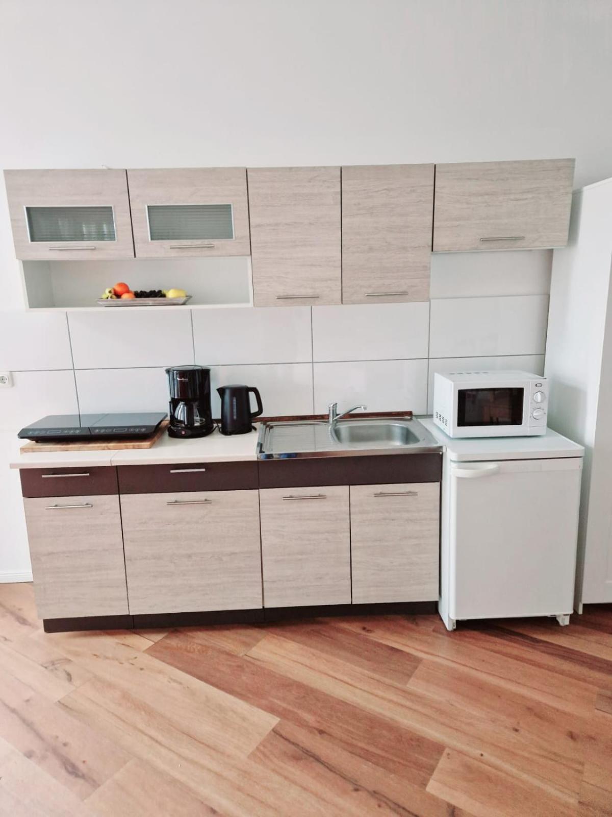 City Studio Apartment For 4, Near Sonnenallee ベルリン エクステリア 写真
