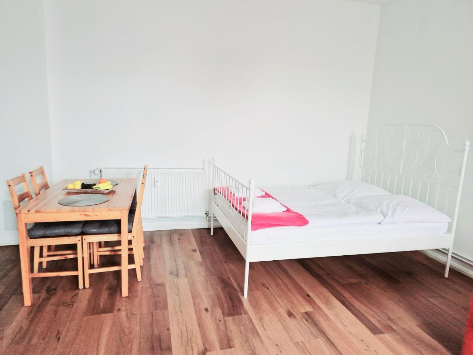 City Studio Apartment For 4, Near Sonnenallee ベルリン エクステリア 写真
